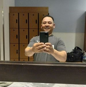 Meet your Posher, Manuel